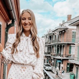 Meet your Posher, Elizabeth